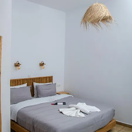 Livadia B Aparthotel 3*